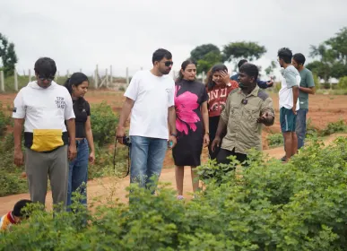 Home farm owners having infield experience